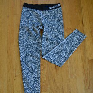 Nike pro leggings